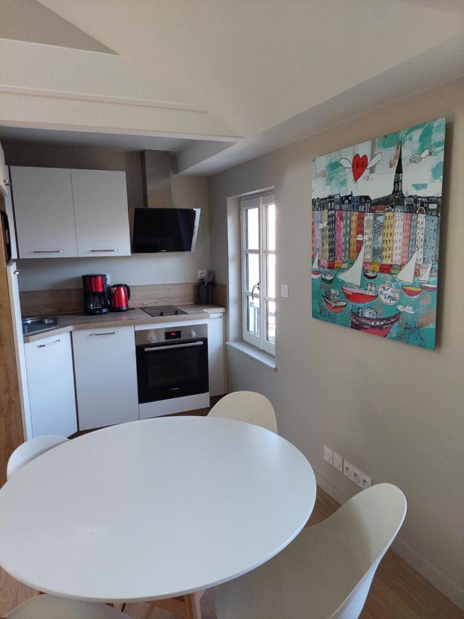 Apartament Un Brin De Fantaisie Dans Le Centre De Honfleur Zewnętrze zdjęcie